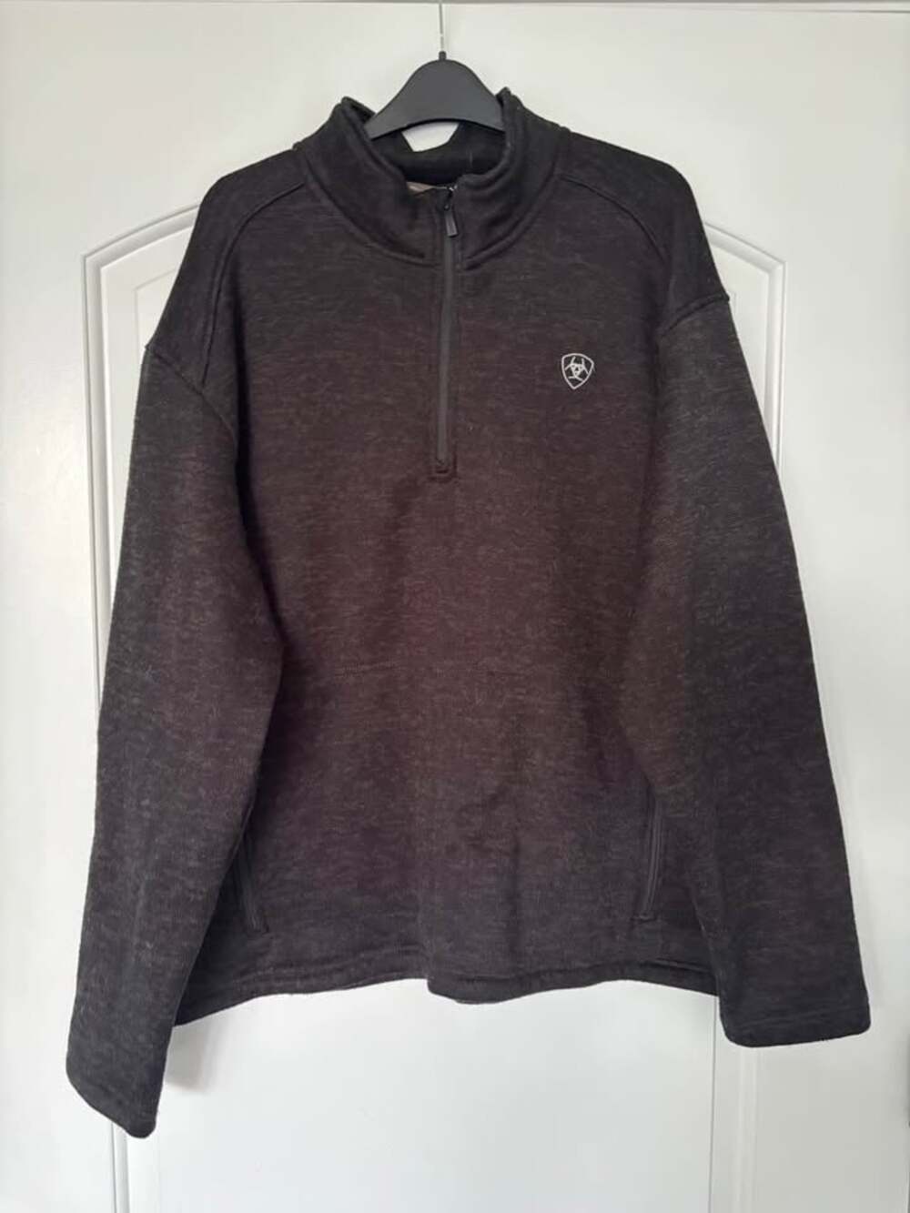 Ariat Men's Caldwell Logo 1/4 Zip Sweater Fleece Pullover - Charcoal Gray (Size
